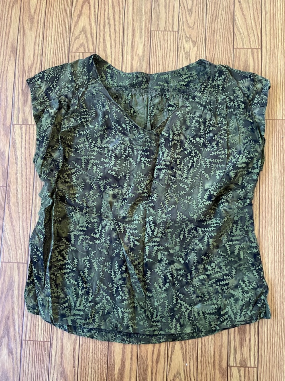 Vintage 90s handmade batik foliage botanical rayon tank top Measurements